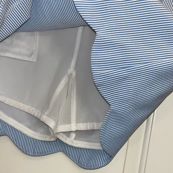 Vineyard Vines Seersucker Scallop Skirt - Picture 6 of 8
